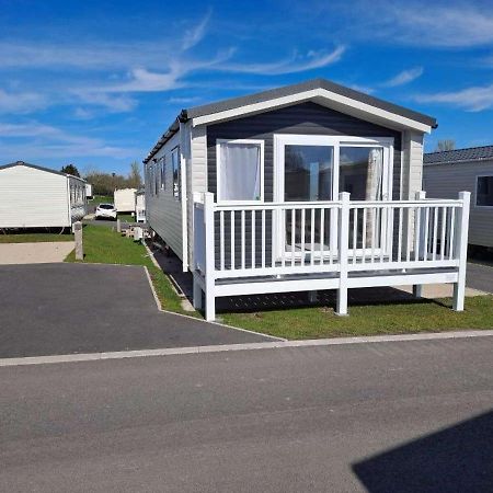 Edwards Holiday Home แบล็คพูล ภายนอก รูปภาพ